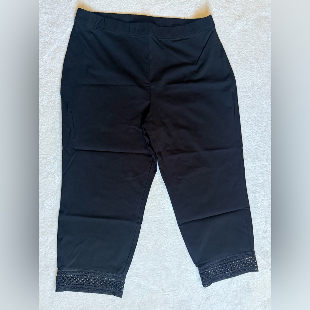 Susan Graver 20W Petite Utra Stretch Crop Pull On Pants with Crochet Trim